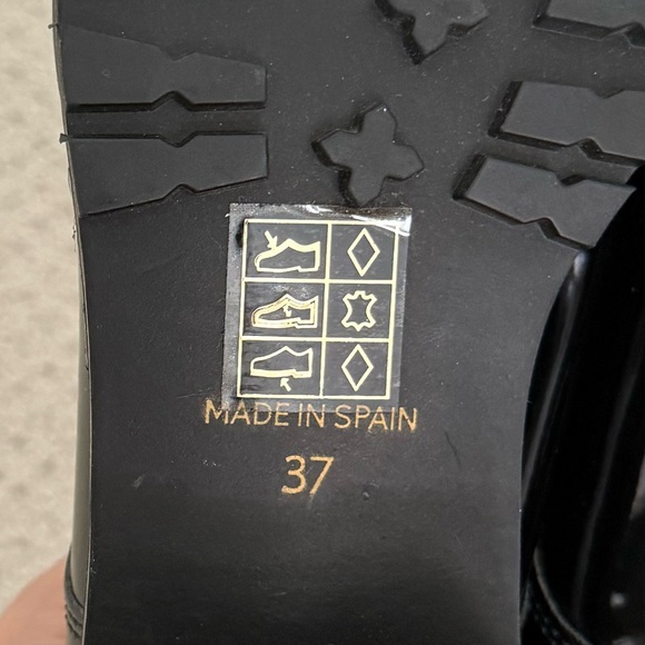 Anthro Sixtyseven Patent Leather Lace Up Shoes - Picture 9 of 9